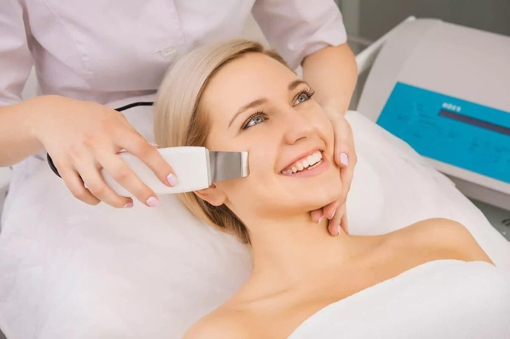 Limpieza facial con paleta ultrasonica 04